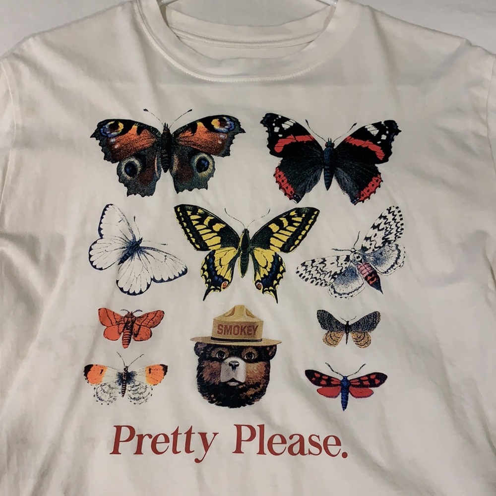 ✨ PRETTY PLEASE BUTTERFLY TOP ✨ - Picture 3 of 5